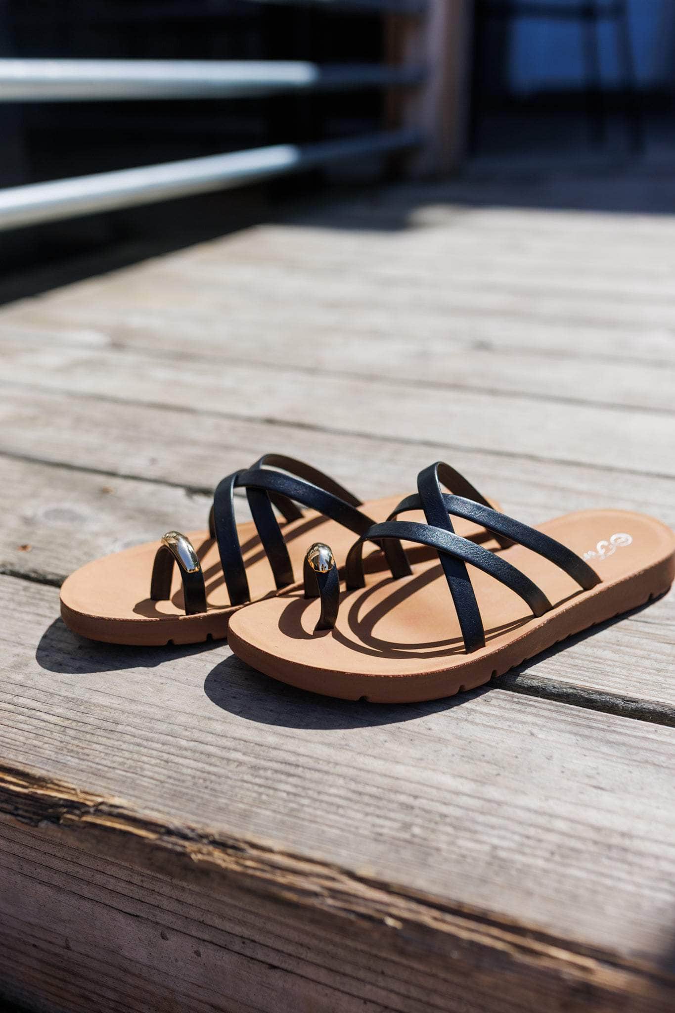 Black Toe Ring Sandal