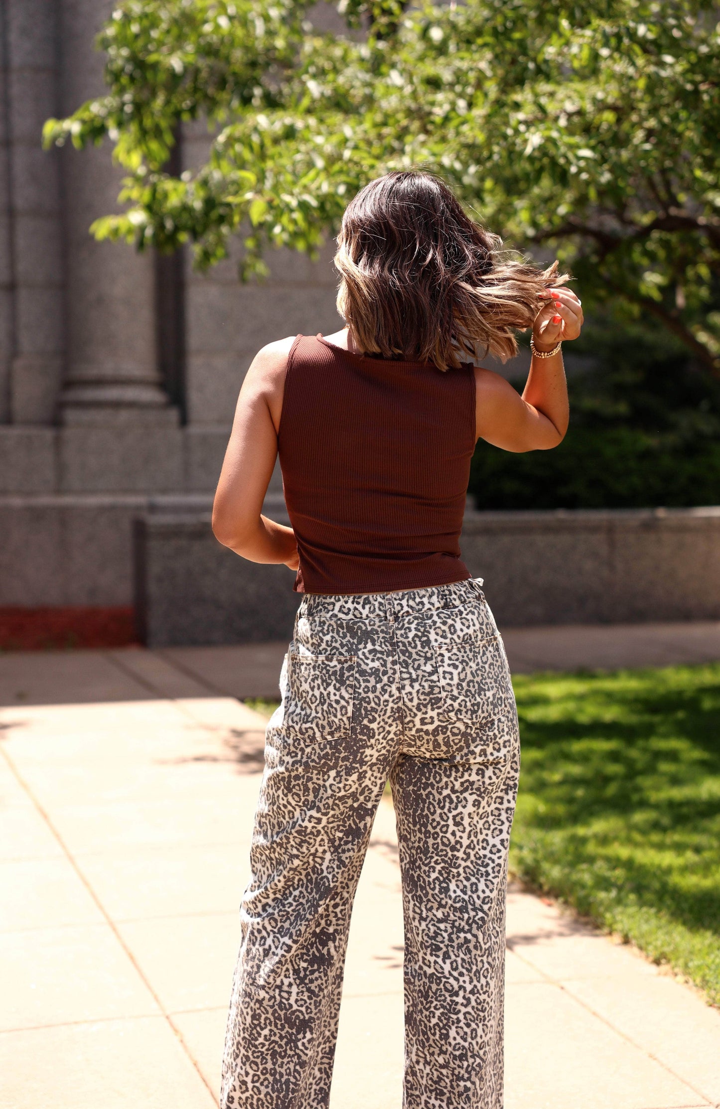 Sleeveless Button Up Tank