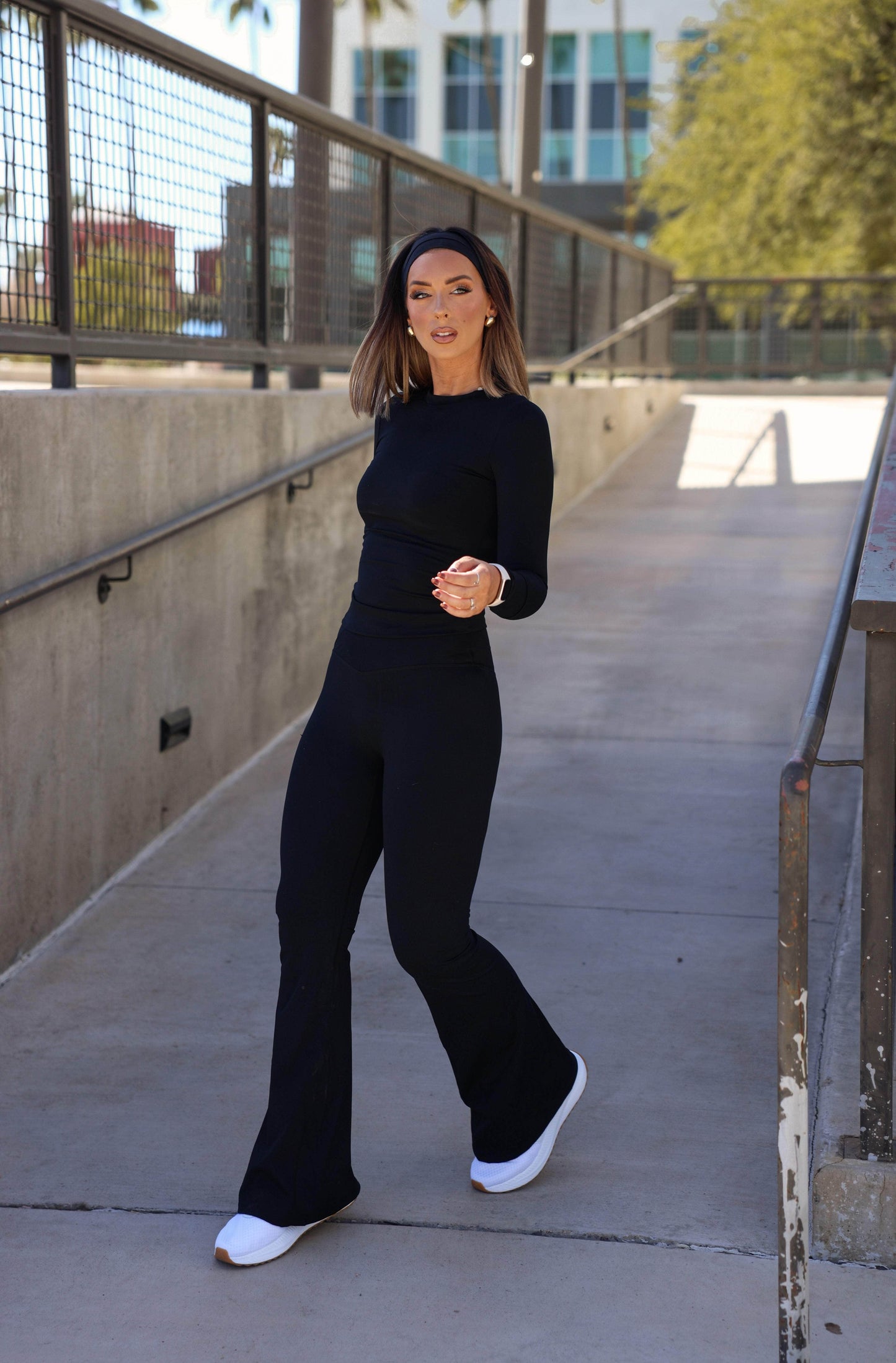 Crossover High Waisted Flare Legging